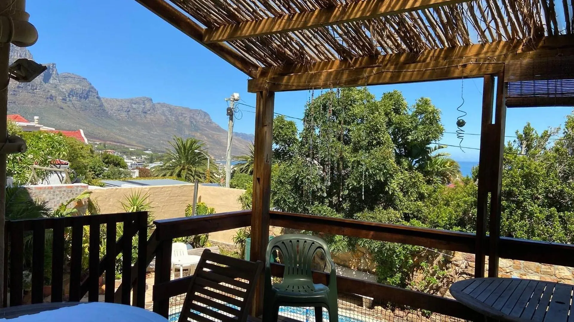 Room In Guest Room - Living In Camps Bay Blue Cape Town 0*,  Güney Afrika